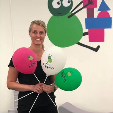 Melissa med balloner