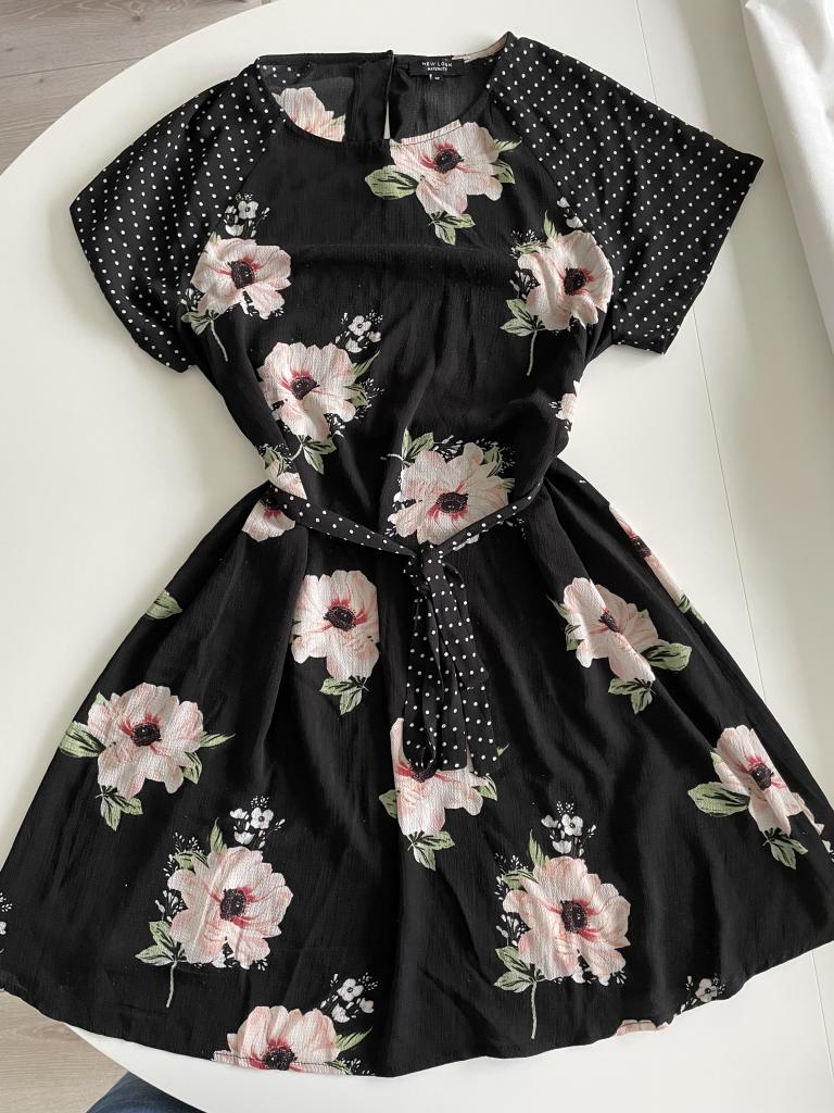 A NewLook Maternity 12