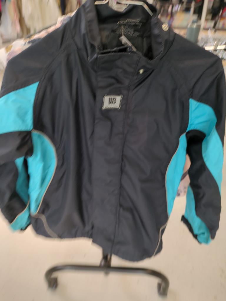 *104 AquaT windbreaker