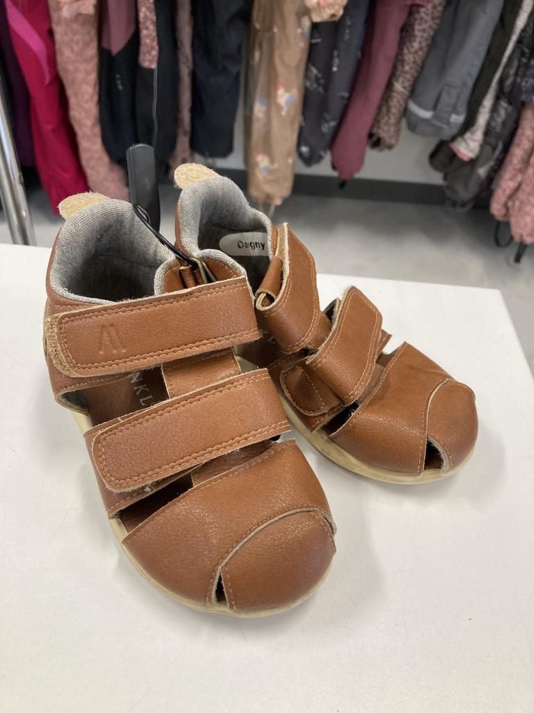 Aankl sandal 25
