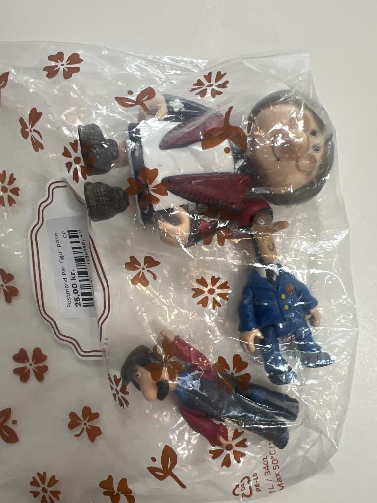 Postmand Per figur pose