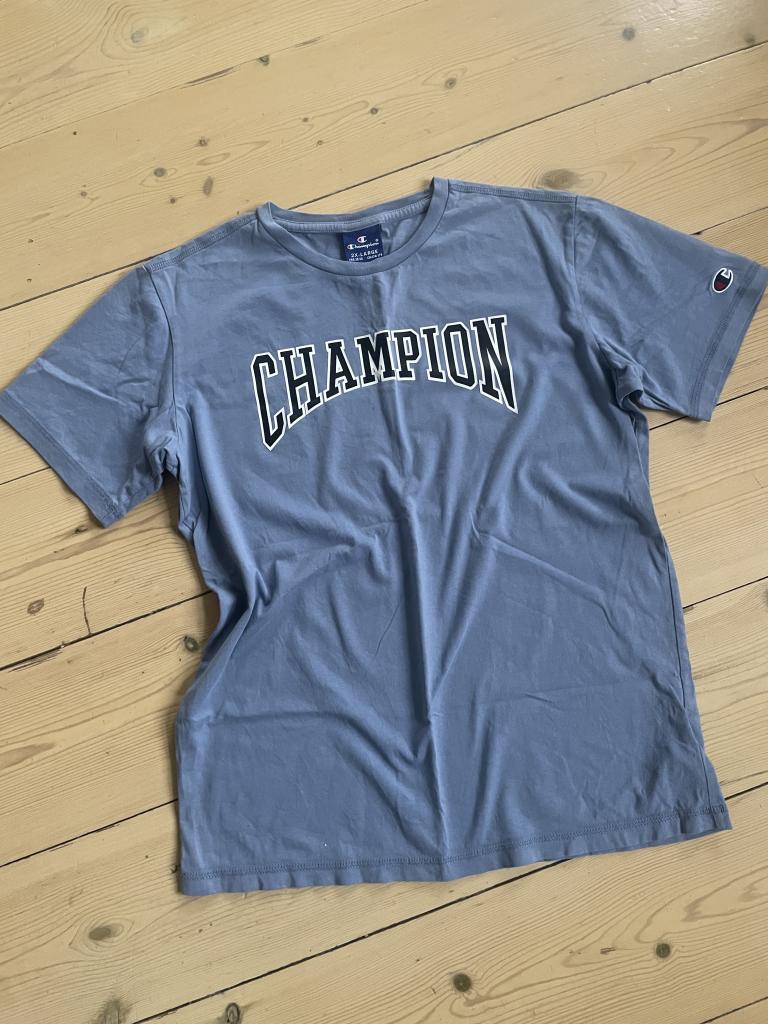 Champion l.blå t-s.15/16
