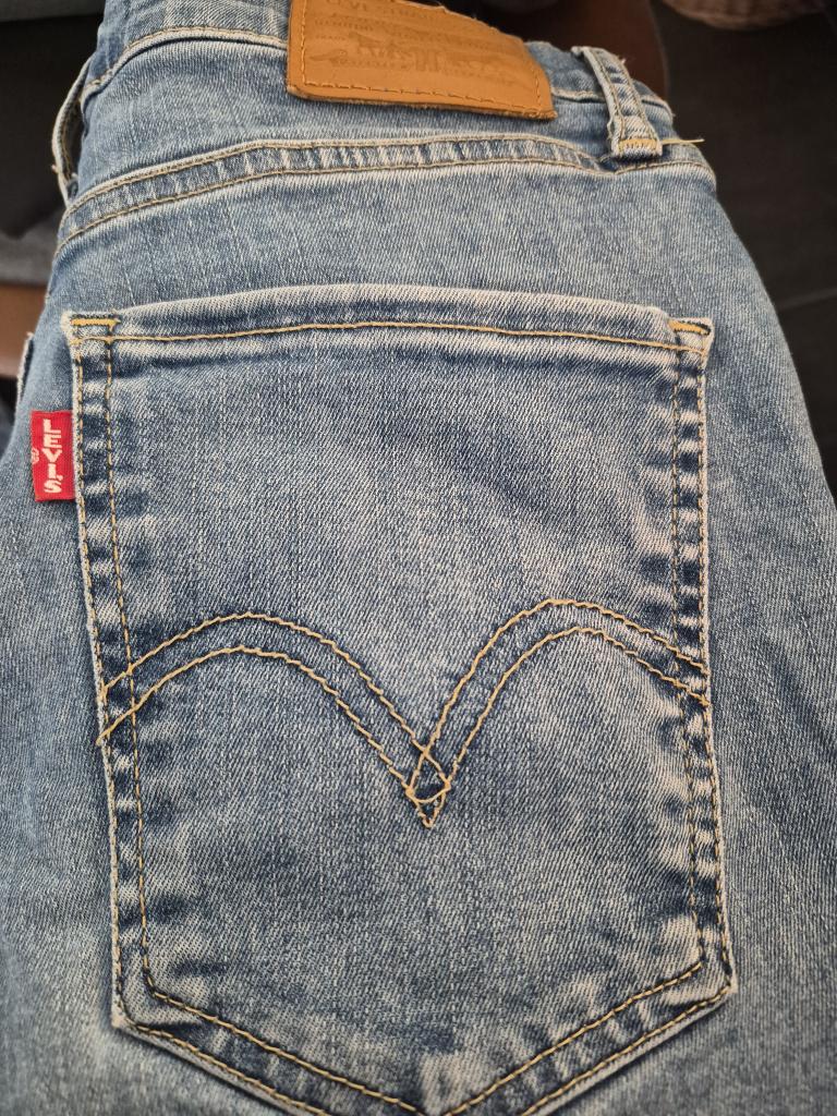 levis bukser str 26