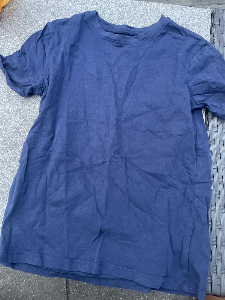 H&M 134 blå basis tshirt