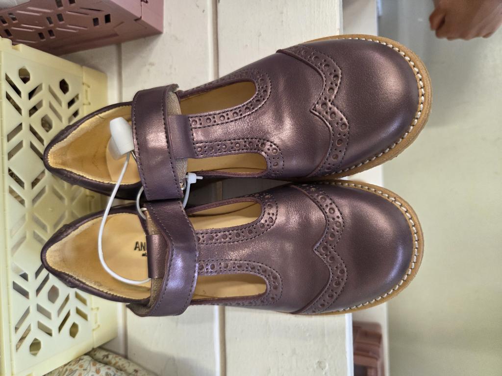 Angulus sandaler 34 ny l