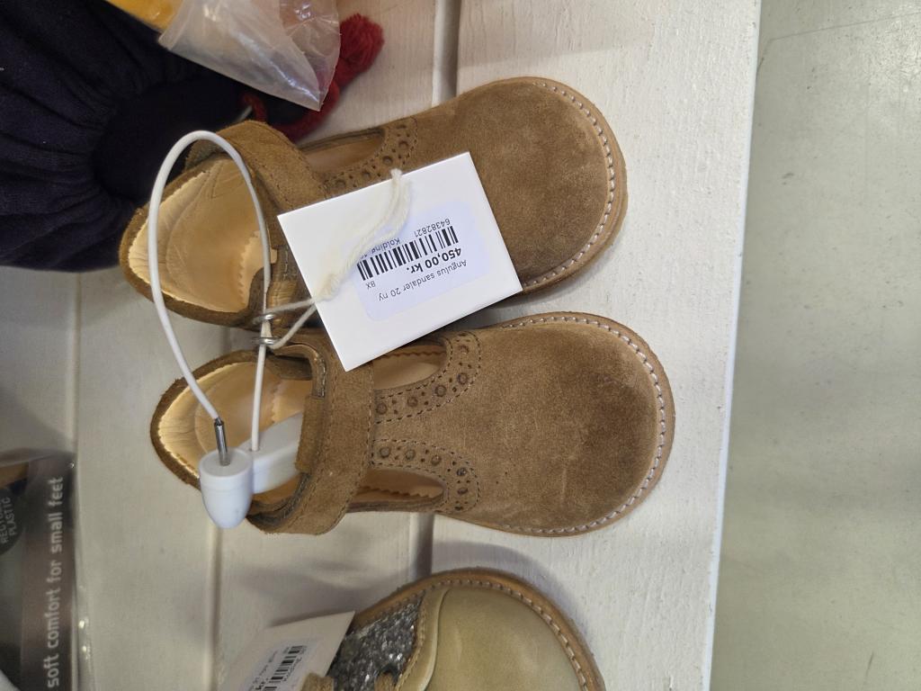 Angulus sandaler 20 ny