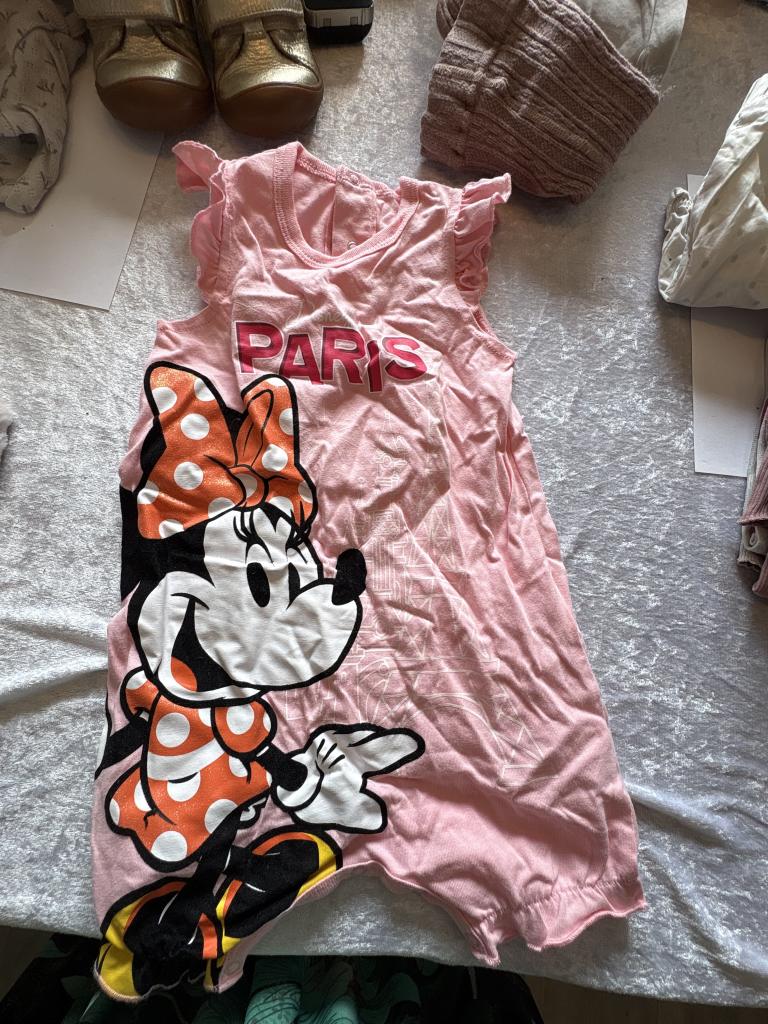 Body, Disneyland, 62
