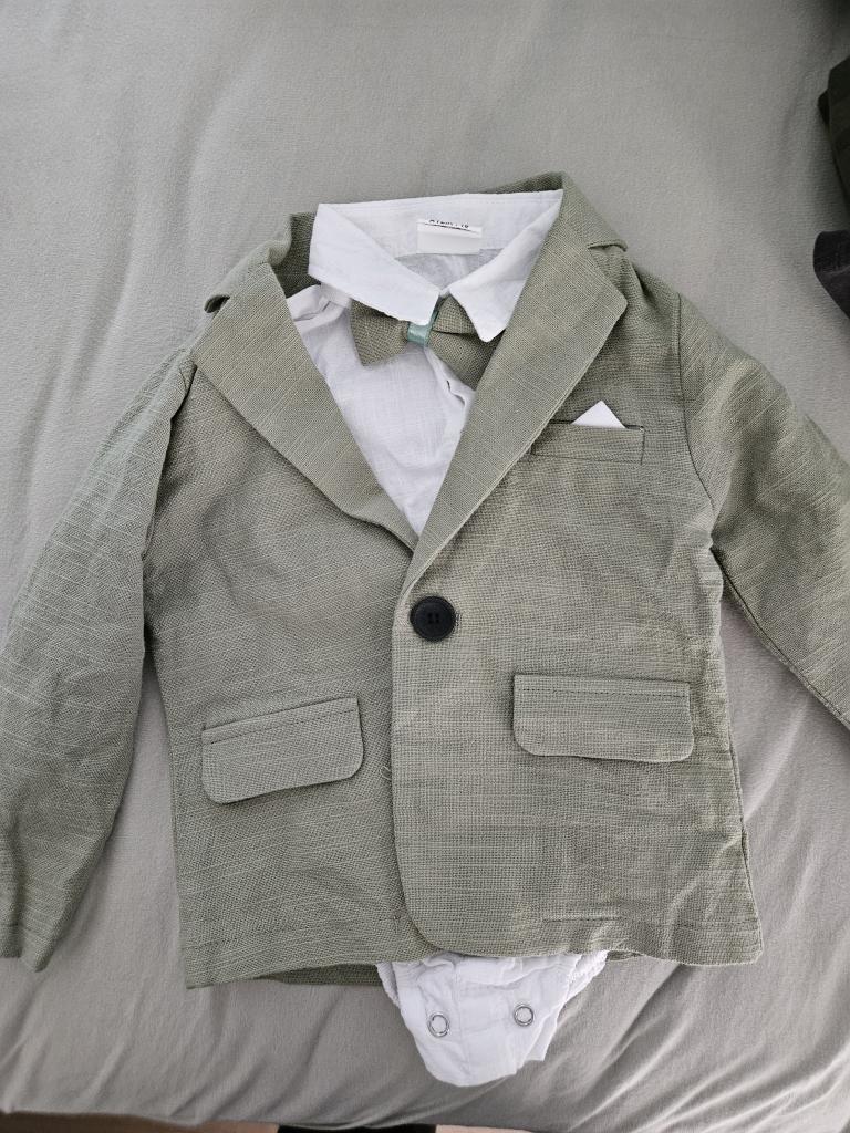 Grøn baby kostume 86