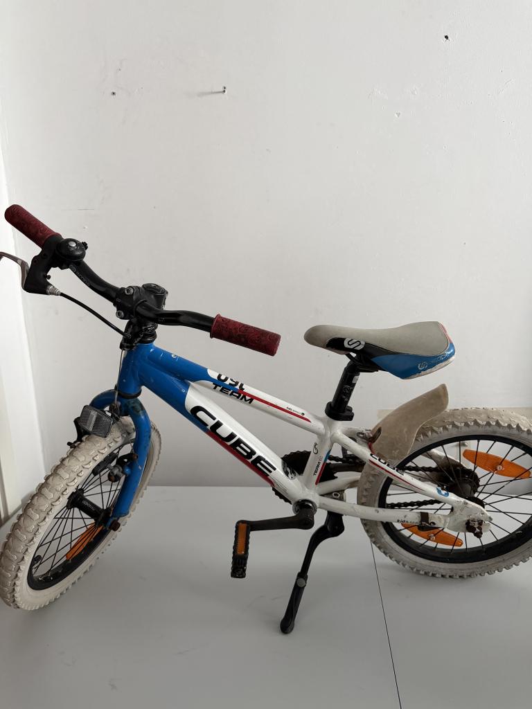 Cube cykel 16