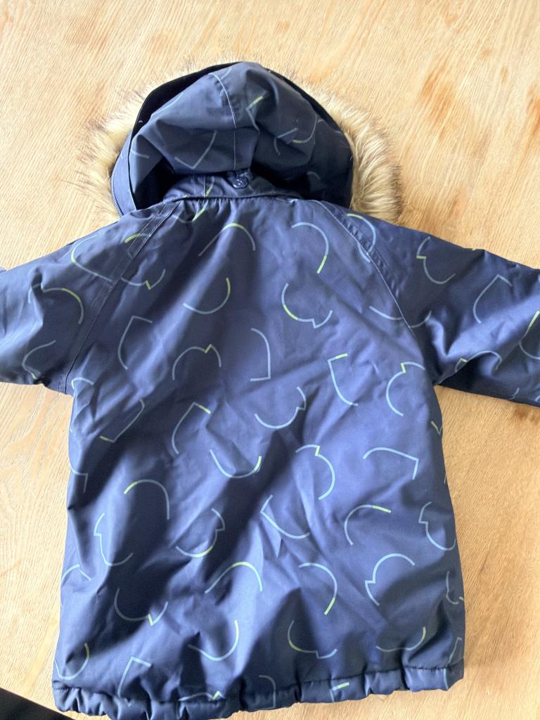 Hummel jakke 104