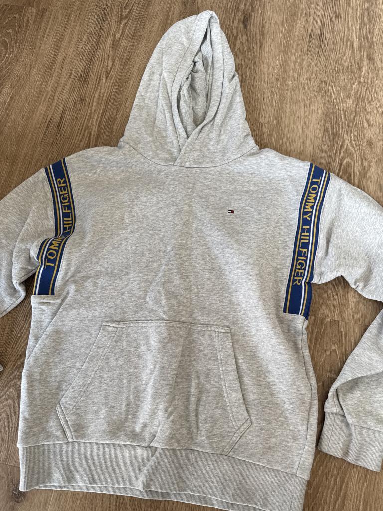 Hilfiger hættetrøje 164
