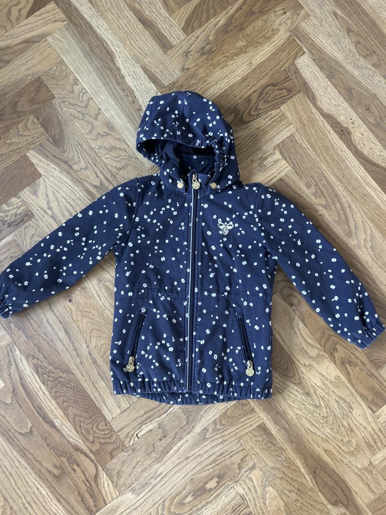 Hummel jakke 104