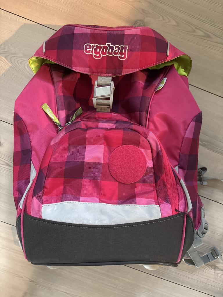 Ergobag skoletaske pige
