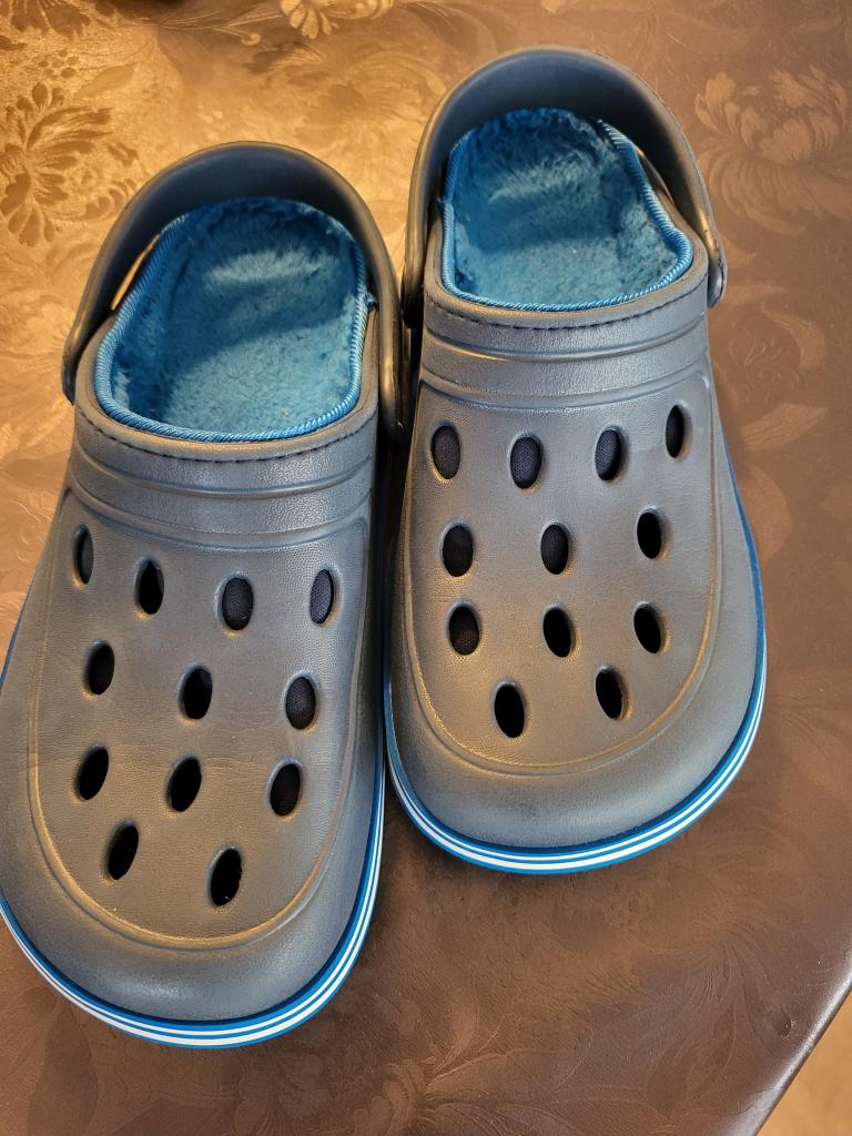 Crocks str 36 med foer