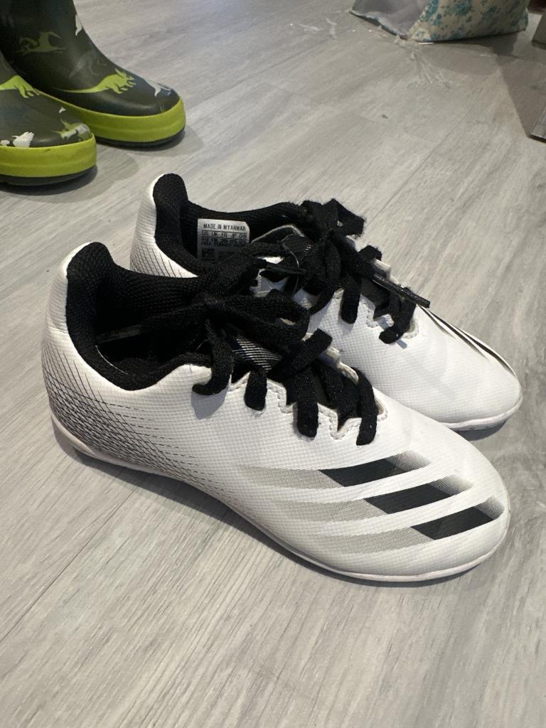 Adidas indendørssko 29