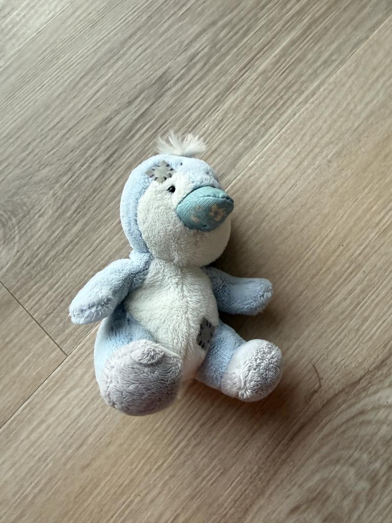 And lyseblå/hvid