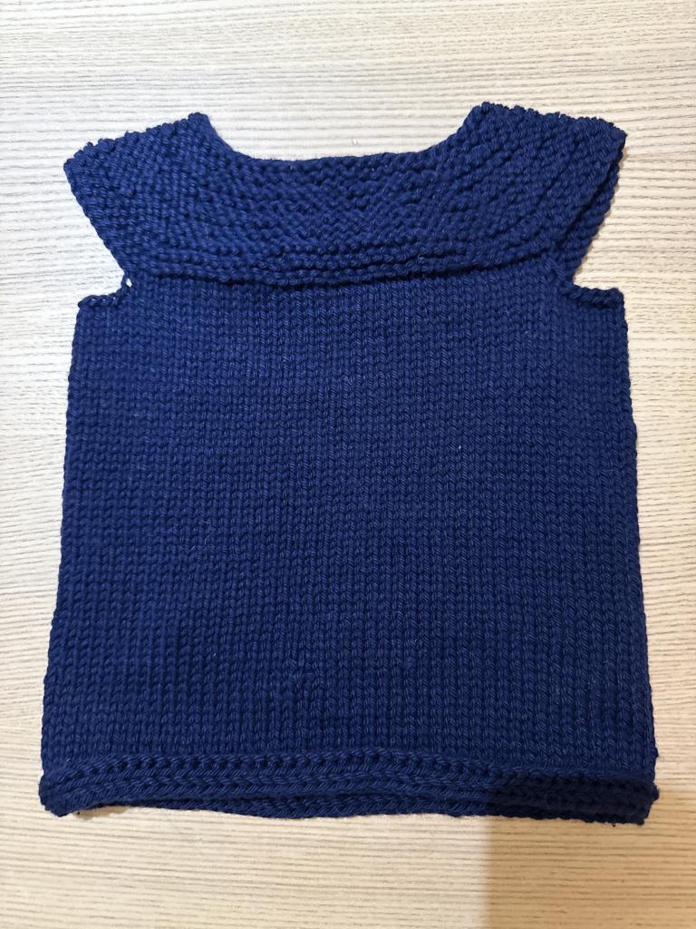 Ny hj.strik bluse blå 2 år