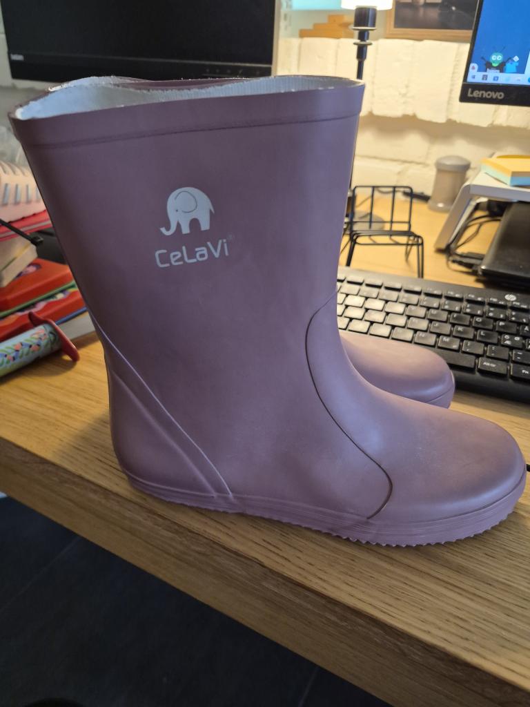 celavi støv35rosasny