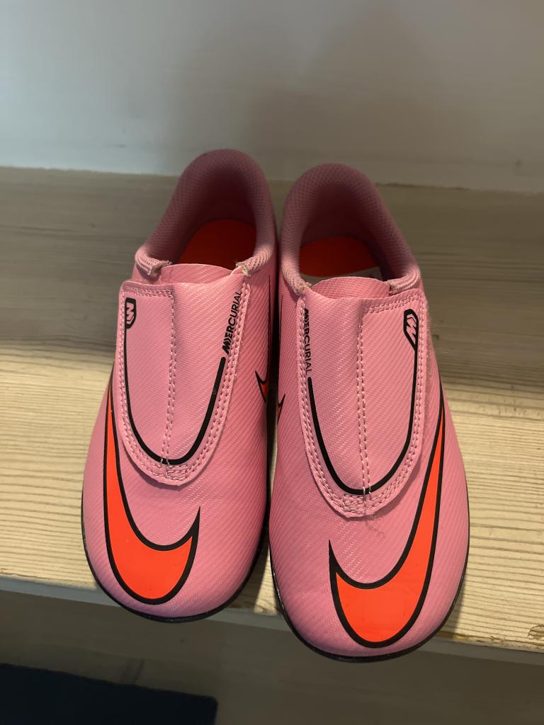 Nike indendørsstøvle 30