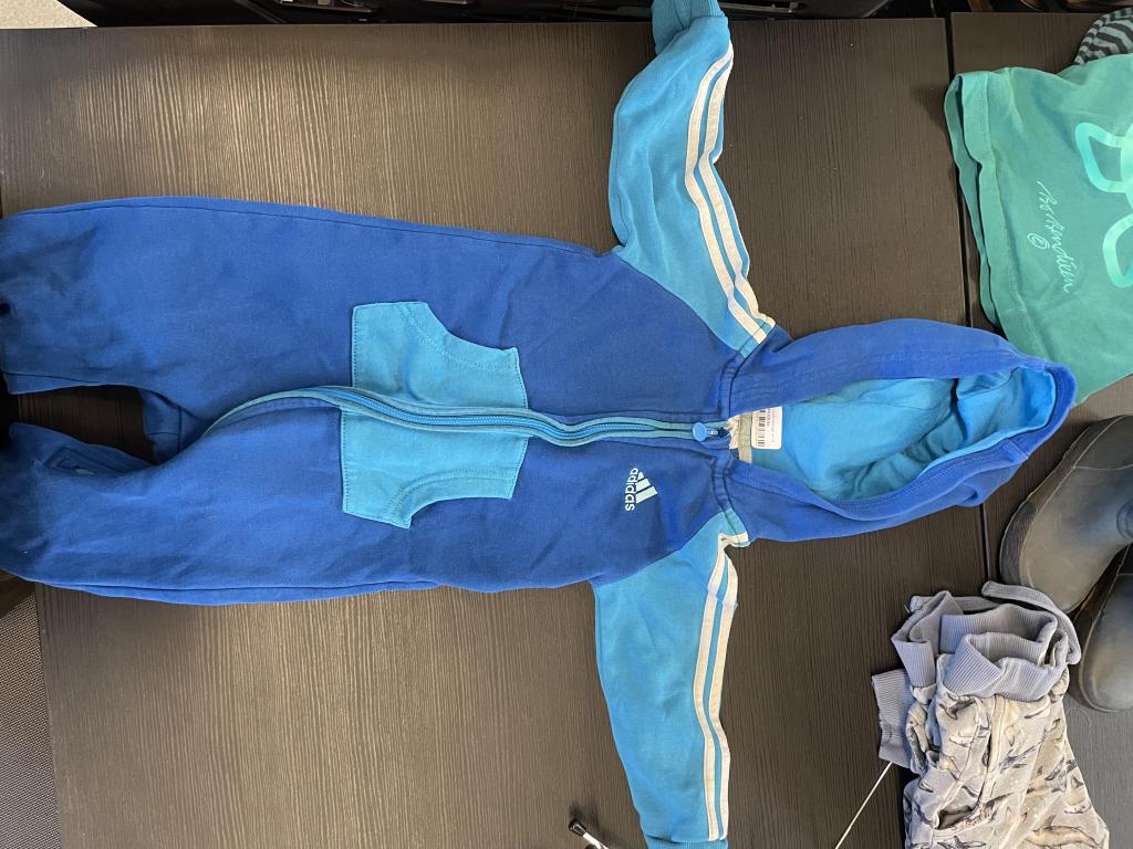 Adidas heldragt str 74