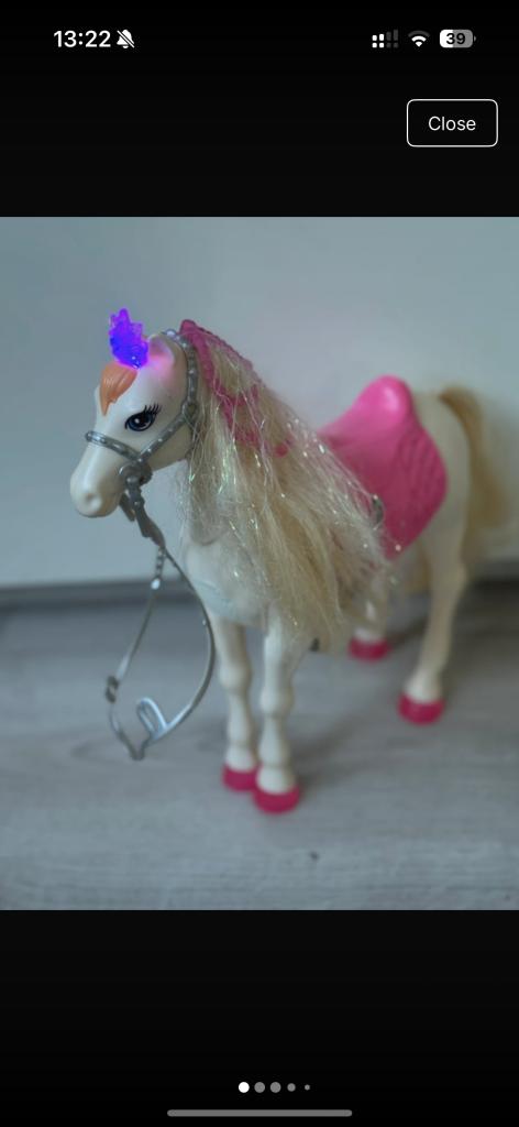 Interactive Barbie hest