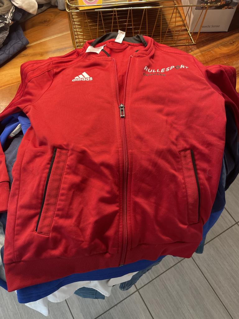 Adidas trøje rød 140