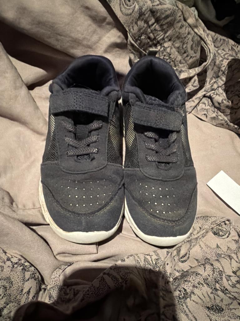 Hummel sneakers 30