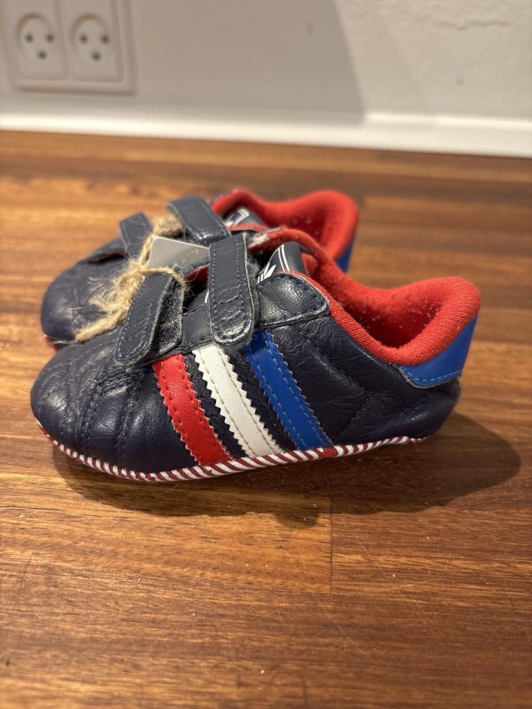 Adidas, futter, 19