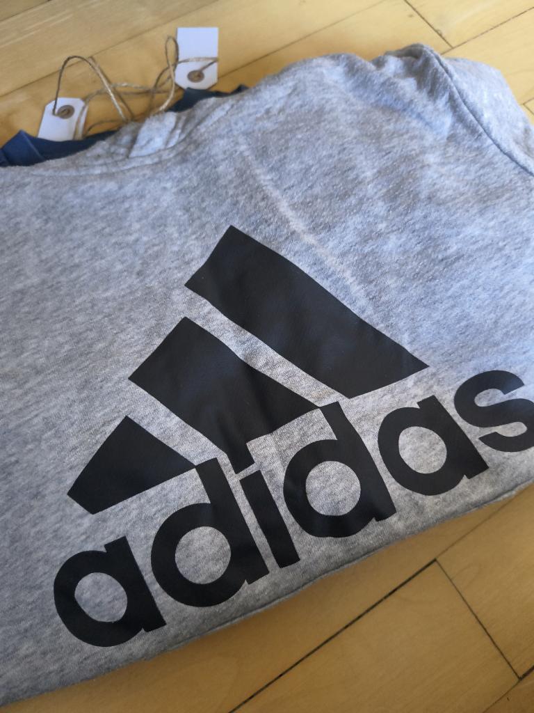 Adidas hoodie 146