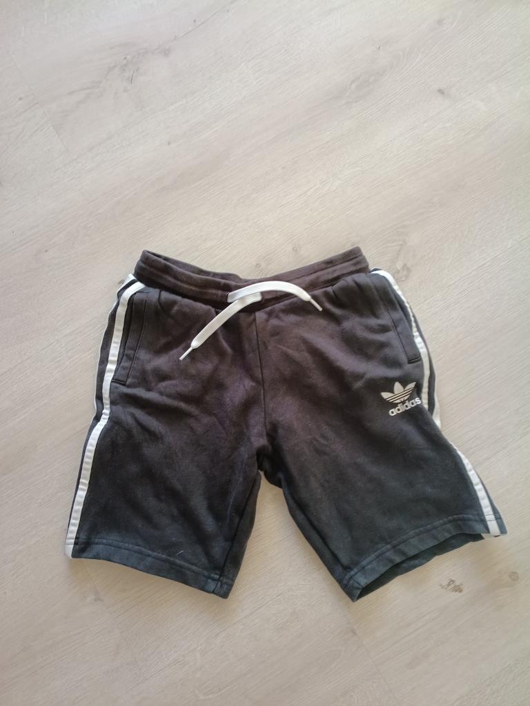 Adidas shorts 134