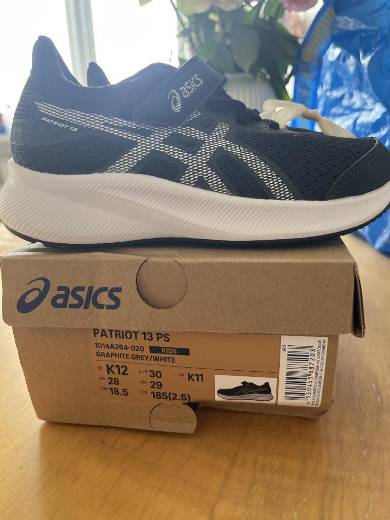 ASICS nye str. 30