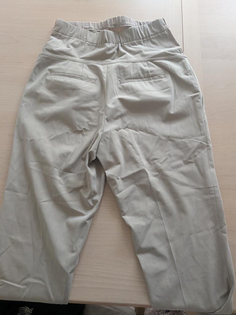 Uniqlo gravid bukser 40