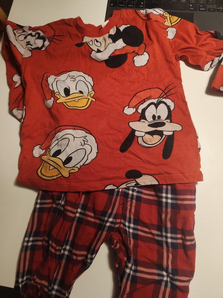 H&M julesæt ste 98 Disney