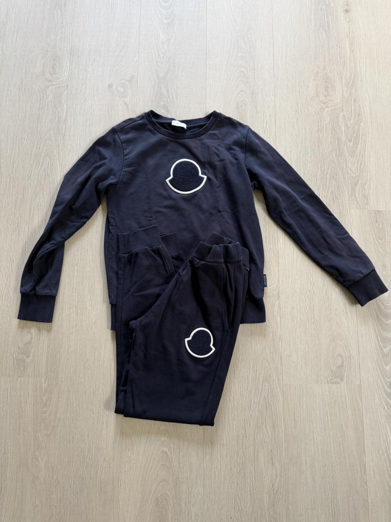 Moncler jogging sæt 14år