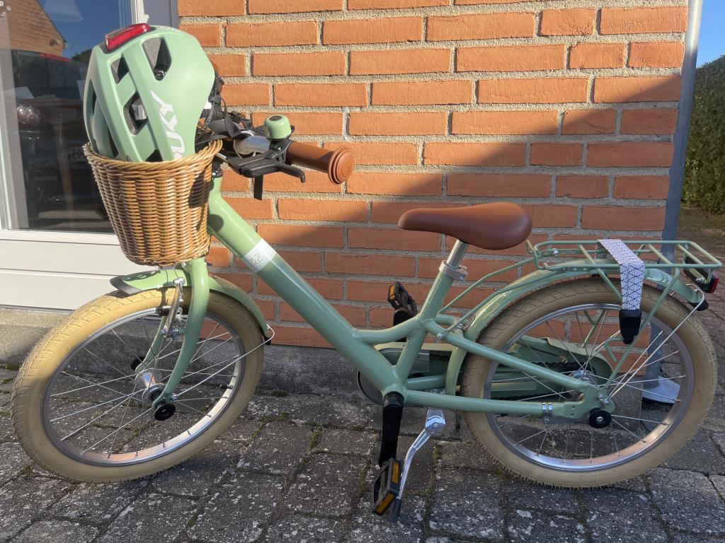 Puky cykel 18” m. hjelm