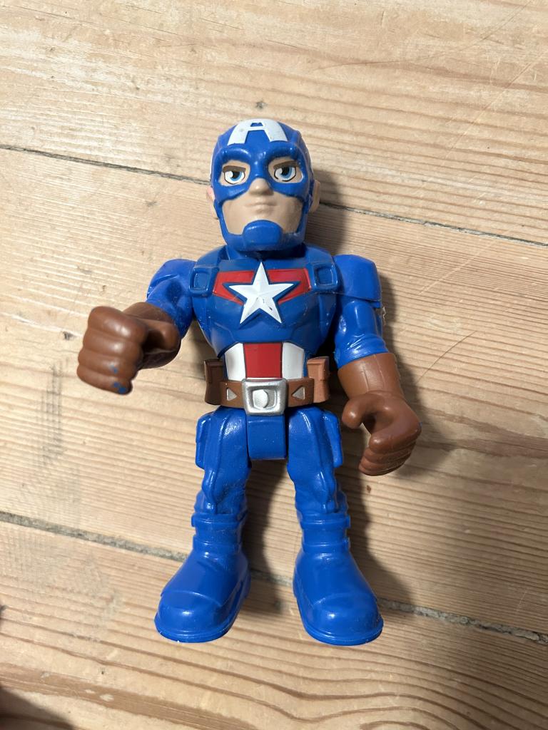 Captain America figur