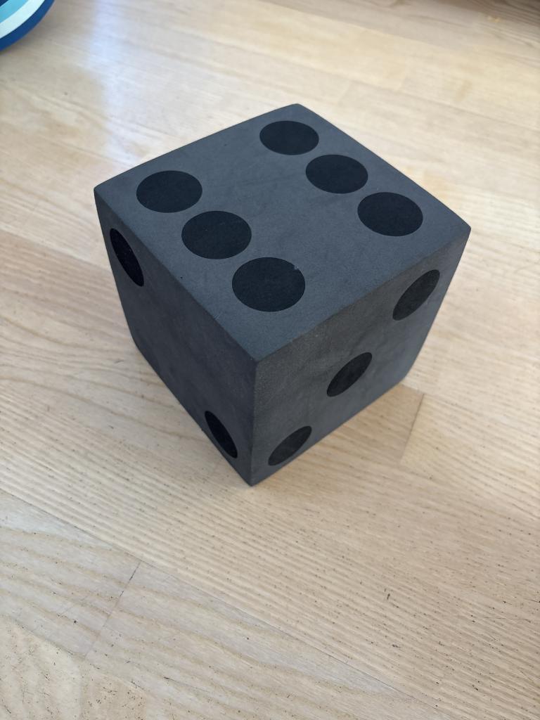 bObles terning, grå