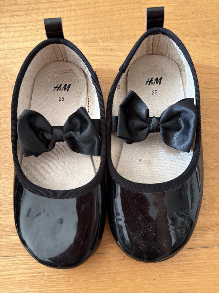 H&M sort sko 25