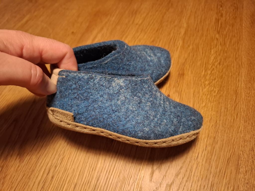 Glerups uld sutsko 23