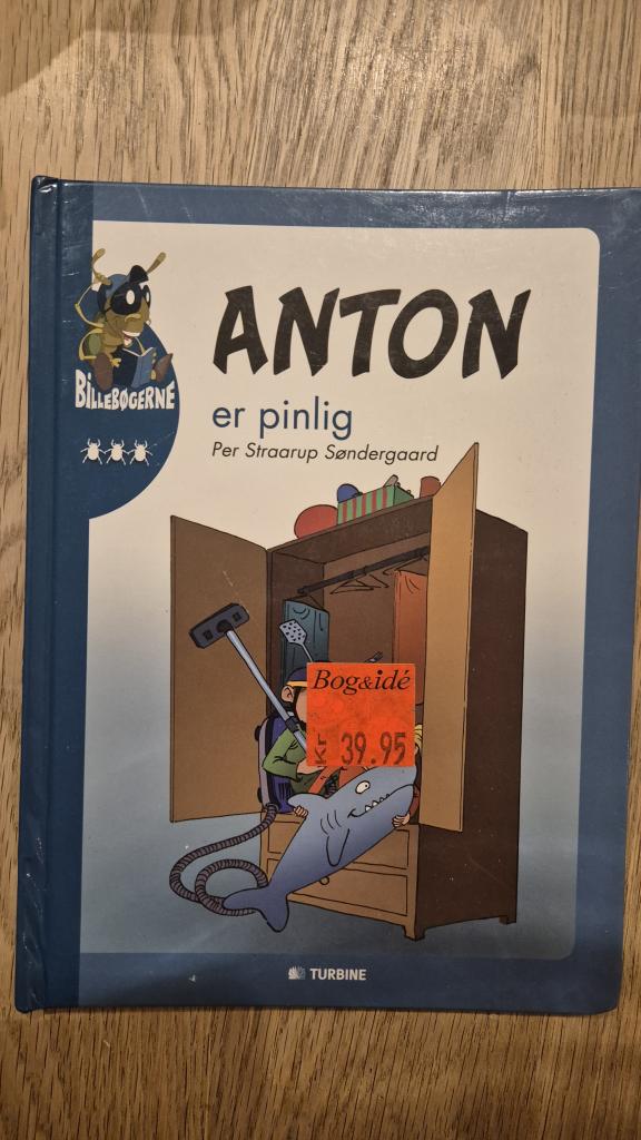 'Bog: Anton er pinlig