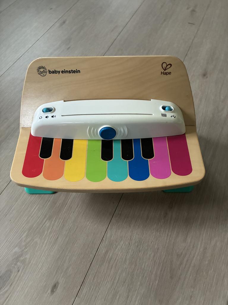 HAPE, Einstein klaver