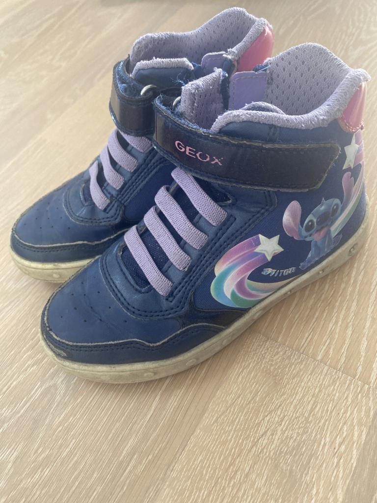 Geox stitch sko 28