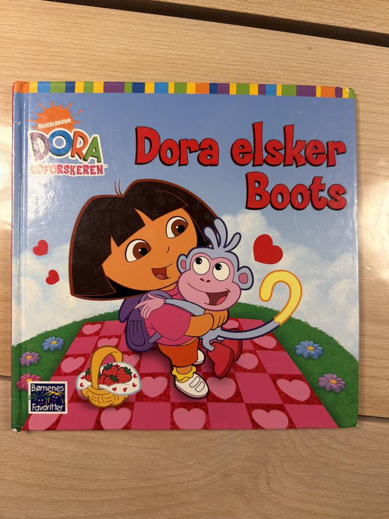 Bog, Dora elsker Boots