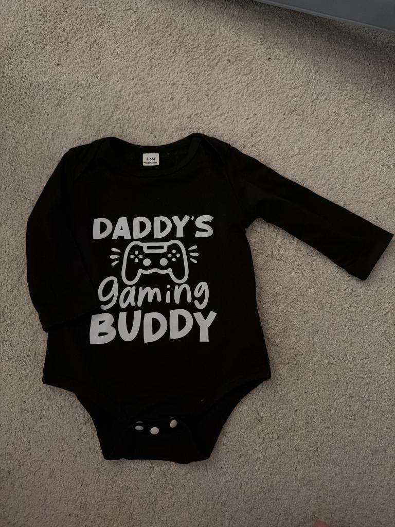 “Gaming buddy” body 62