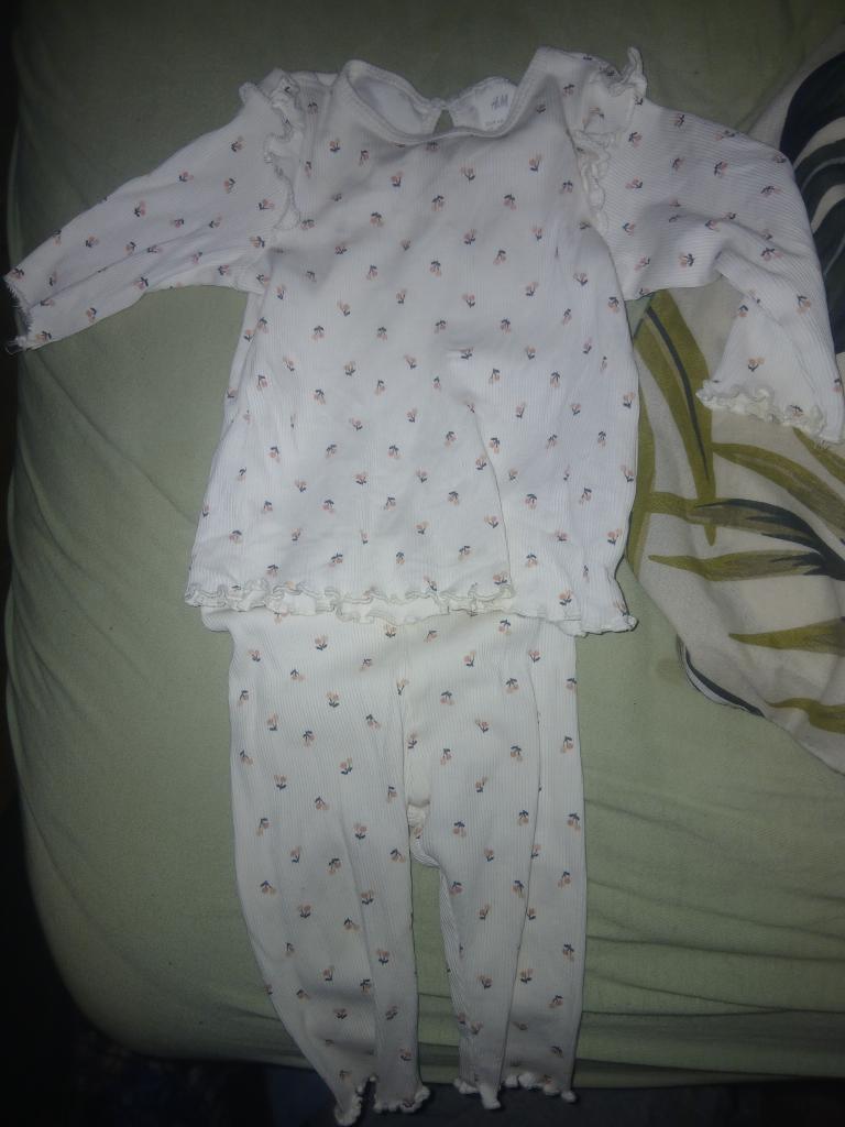 HM bluse bukser sæt 68