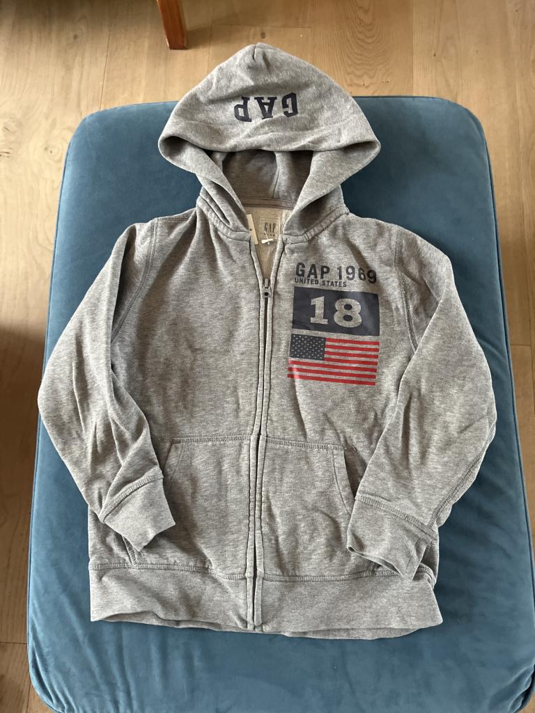 GAP hoodie. Str. 8