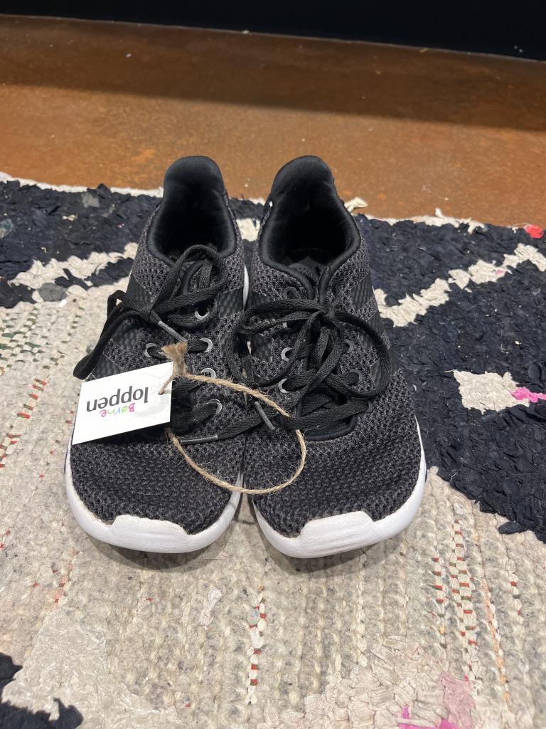 Adidas sneakers 36