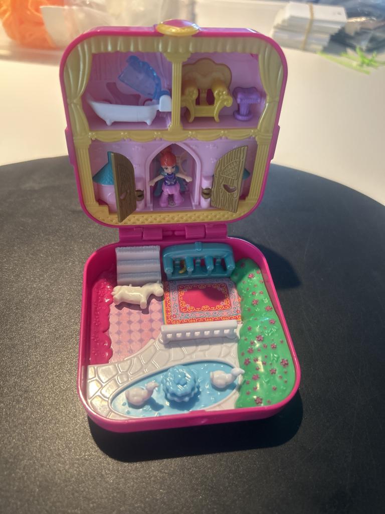 Polly Pocket slot