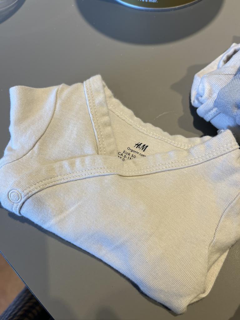 H&M body 50 beige
