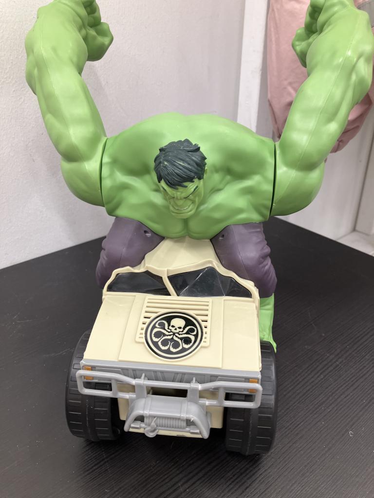 Kæmpe Hulk figur